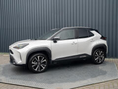 Toyota-Yaris Cross-1